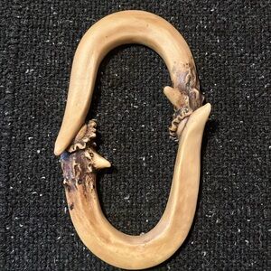 Letter “O” Fake Deer Antler Wall Decor